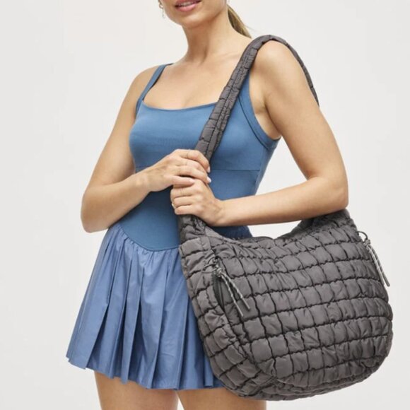 Urban Expressions | Tamsin Gray Quilted Puffer Tote Gym Bag - Picture 1 of 5
